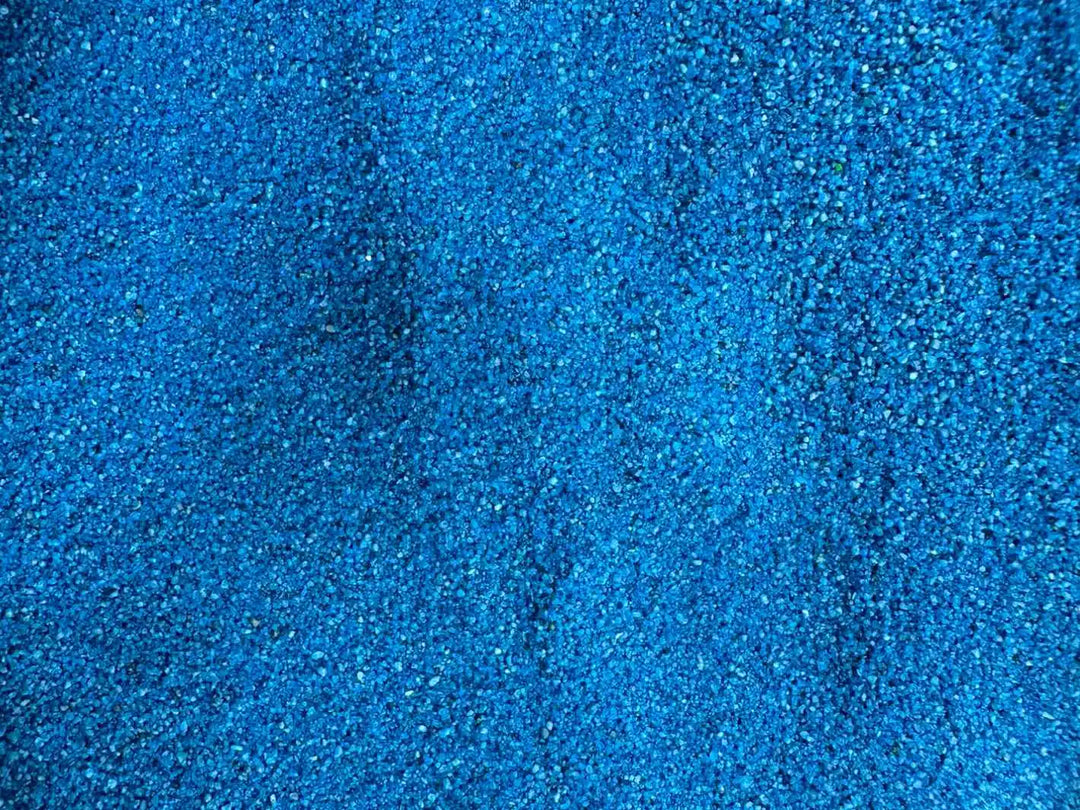 Blue sand in fine fraction, suituble for various crafts, terrariums and plant arrangements. 