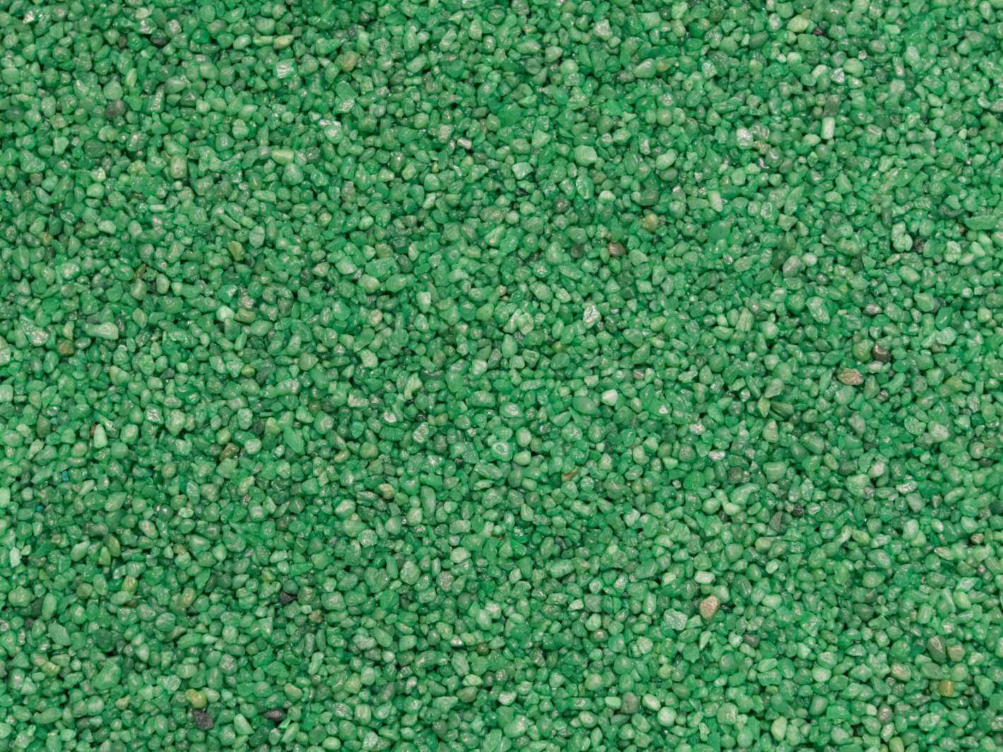 Green quartz sand with 2-3 mm fraction for terrariums, aquariums, succulents and decorative plant displays